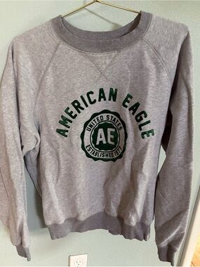 American Eagle Outfitters Light Gray Crewneck Sweatshirt with Green Logo